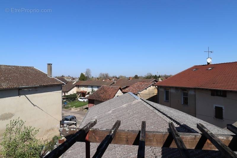 Maison à ROMENAY