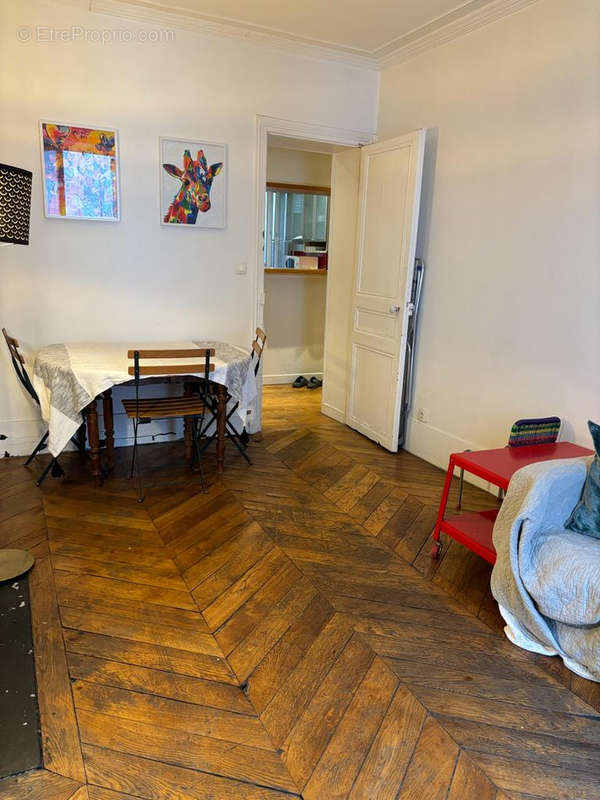 Appartement à PARIS-17E