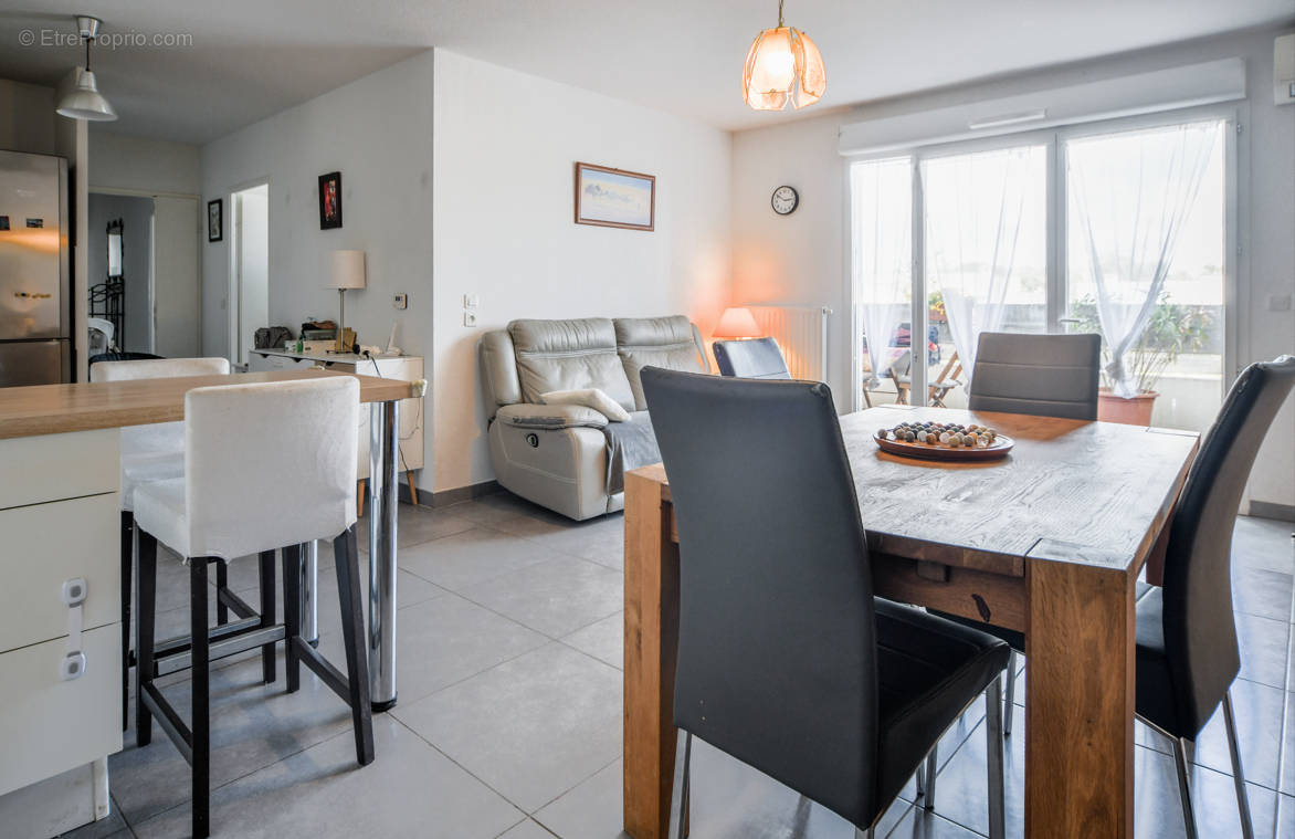 Appartement à JUVIGNAC