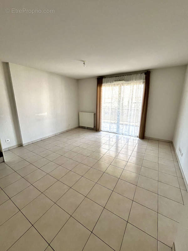 Appartement à MARSEILLE-3E