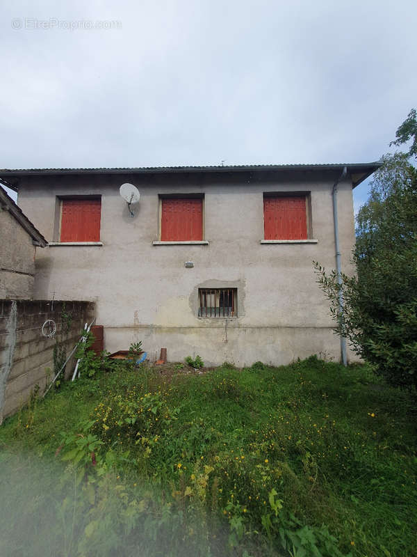 Appartement à THENON