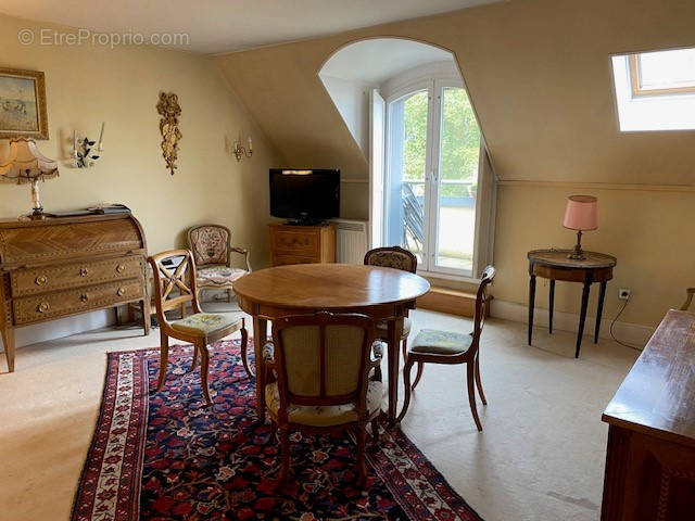 Appartement à VERSAILLES