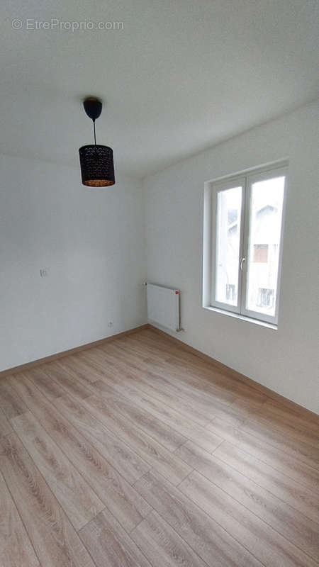 Appartement à UNIEUX