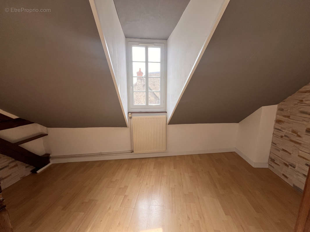 Appartement à MOULINS