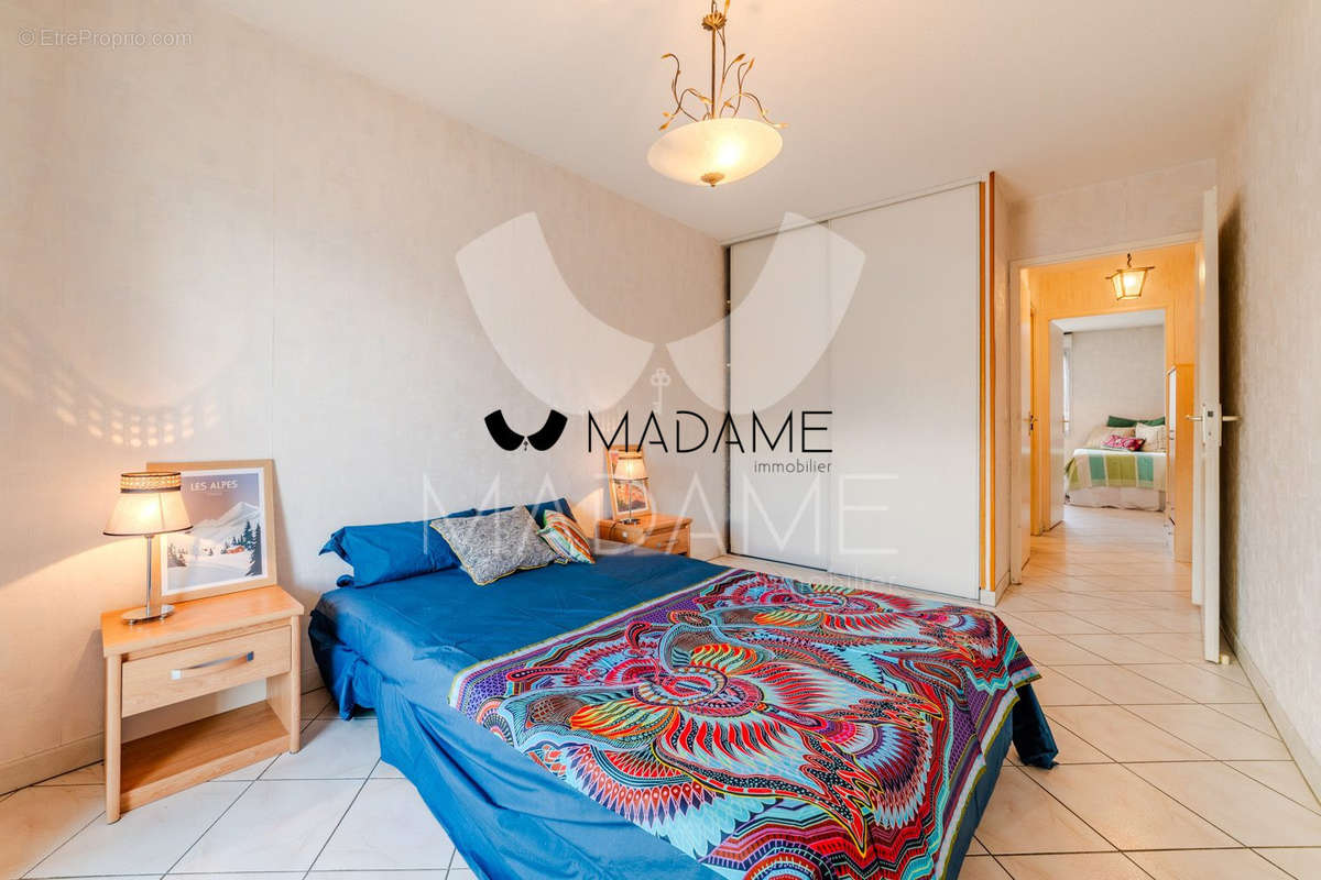 chambre sur terrrasse #avendre #immobilier #saintmartindheres #smh #Appartement #T3 #vue #vuemontagne #balconavivre - Appartement à SAINT-MARTIN-D&#039;HERES