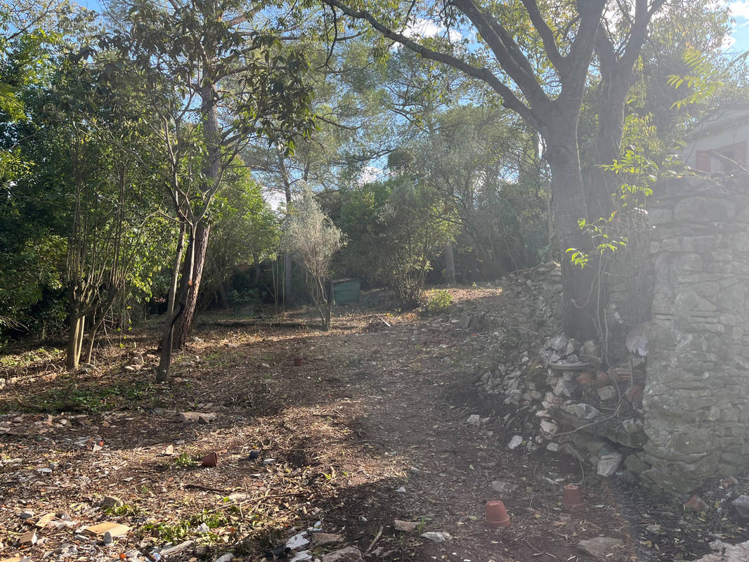 Terrain à NIMES