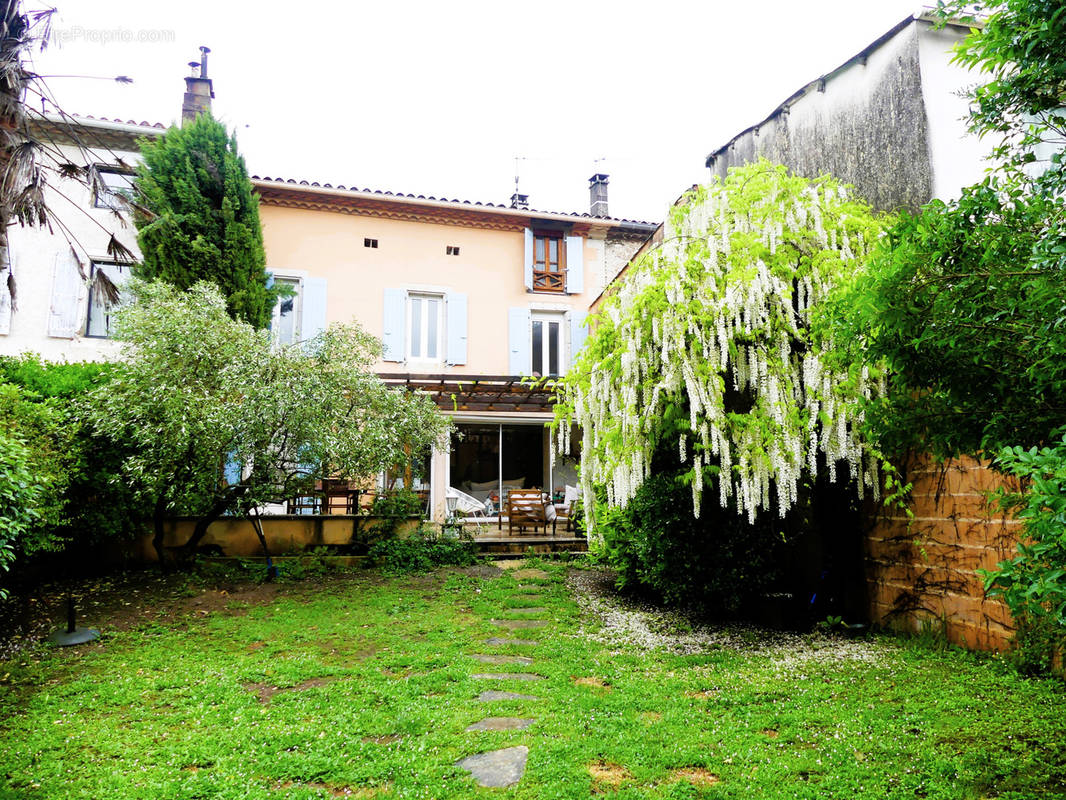 Maison à CASTRES