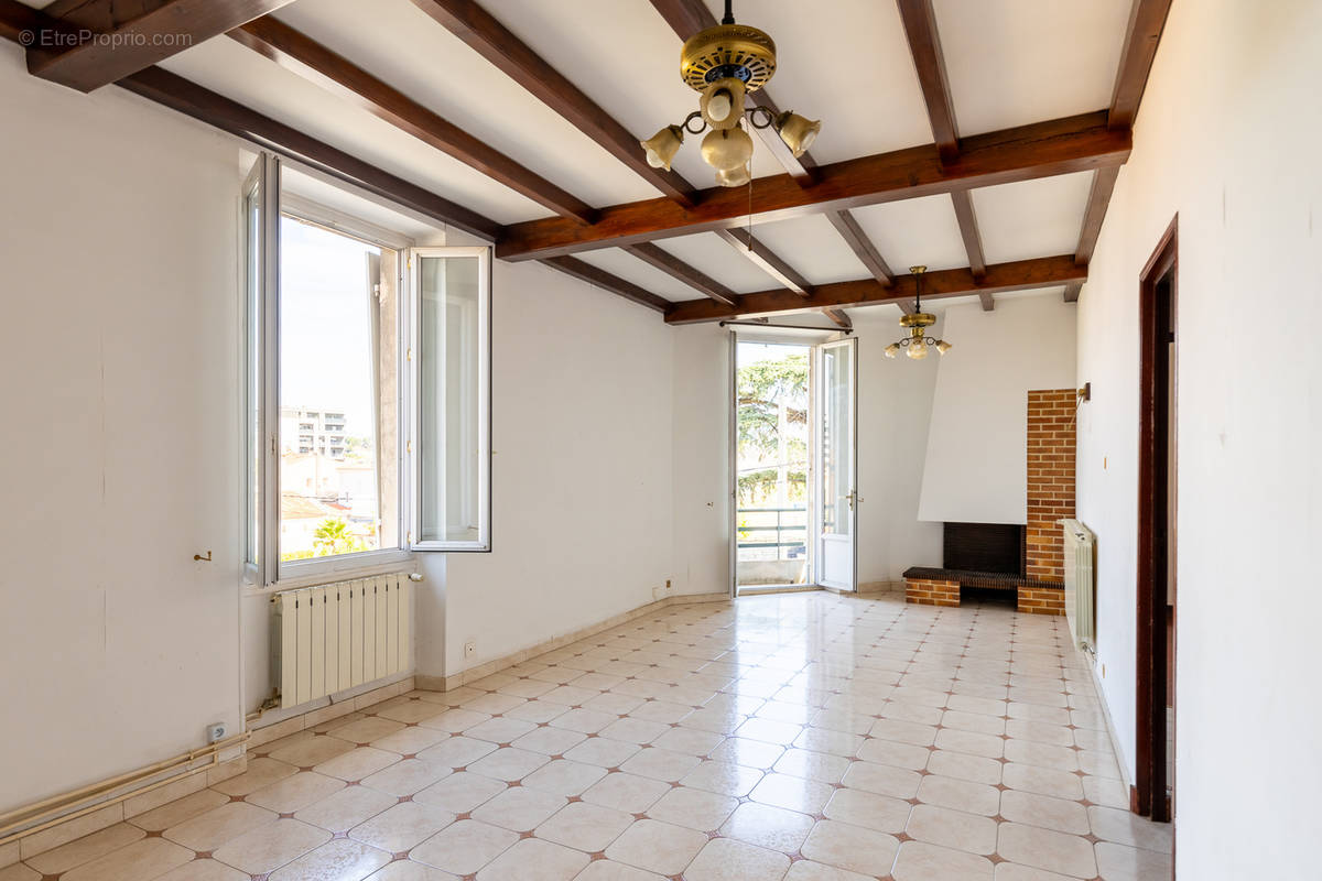 Appartement à MARSEILLE-10E