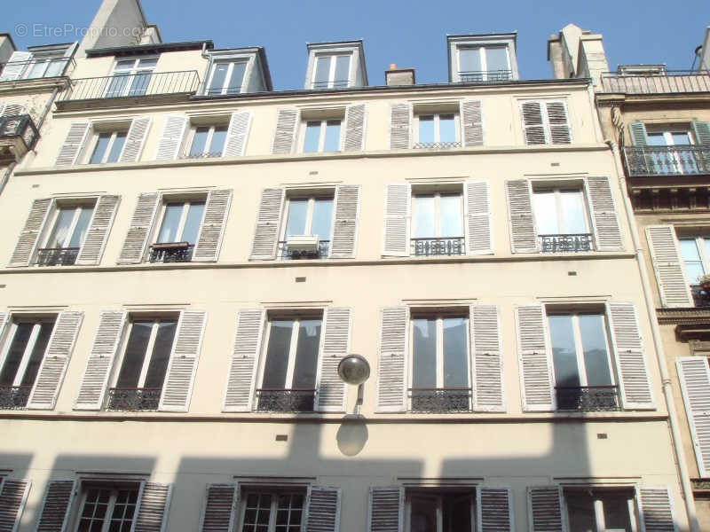 Appartement à PARIS-9E