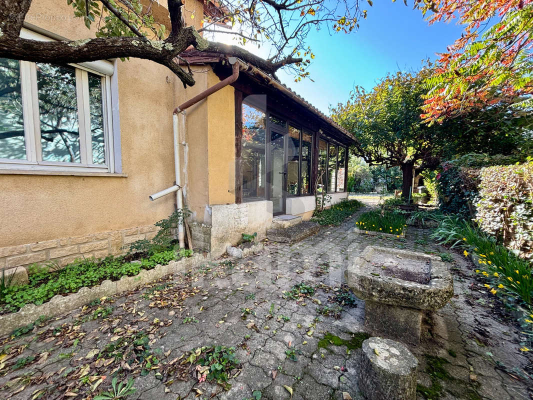 Maison à BAGNOLS-SUR-CEZE