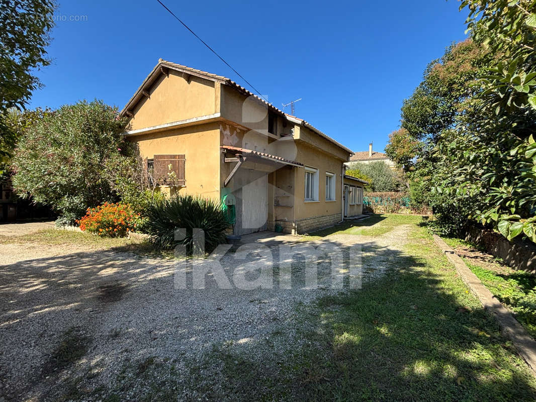 Maison à BAGNOLS-SUR-CEZE