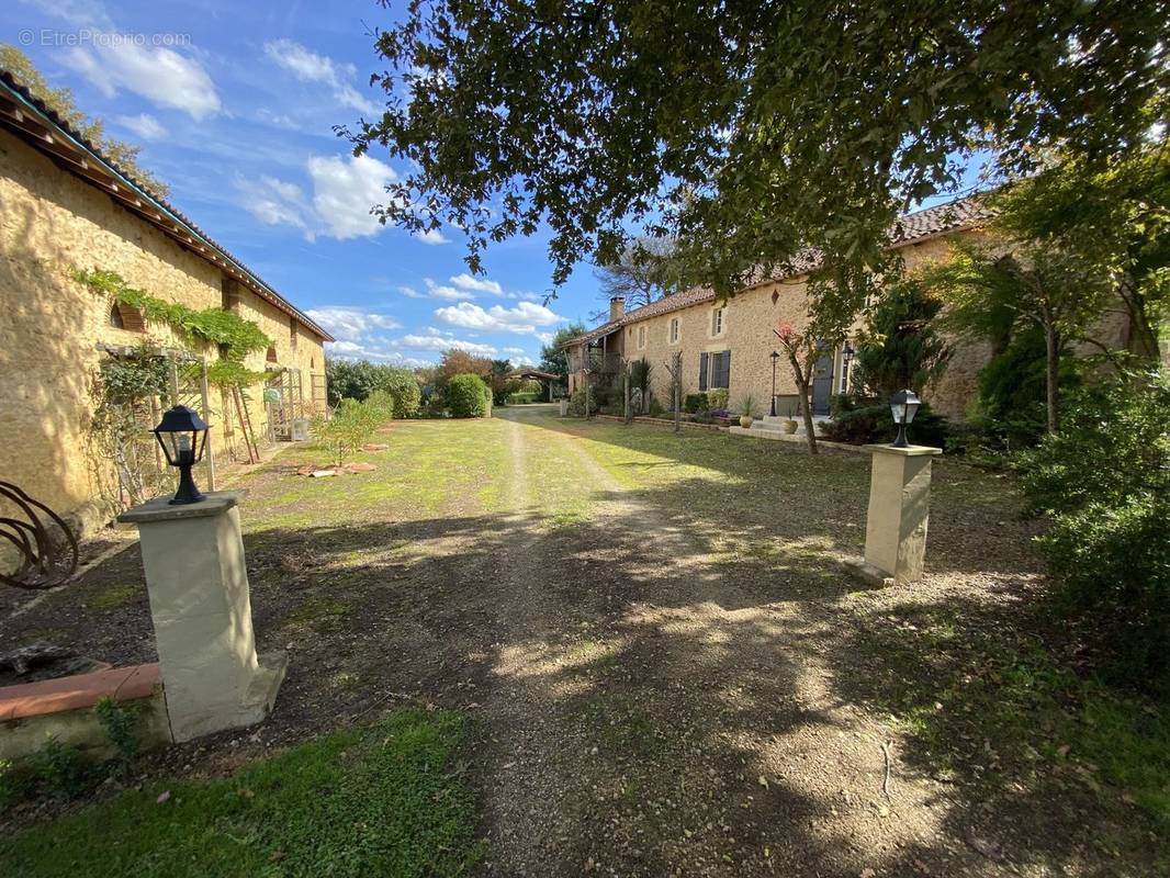 Maison à CAZAUBON