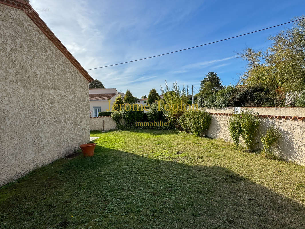 Maison à VAUX-SUR-MER