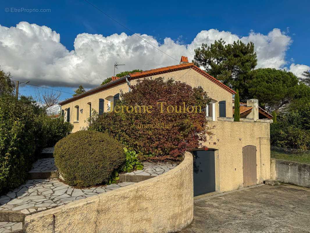 Maison à VAUX-SUR-MER