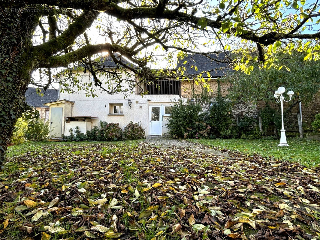 Maison à LAGRAULIERE