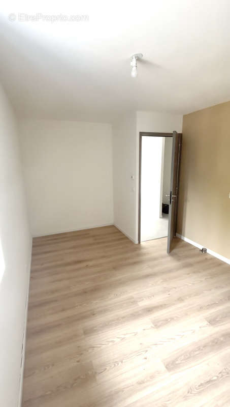 Appartement à CONTAMINE-SUR-ARVE