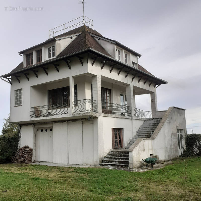 Maison à LA COUTURE-BOUSSEY