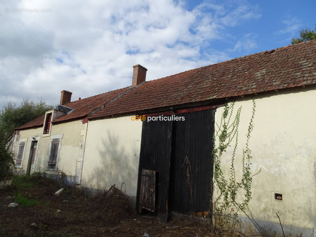 Maison à SAINT-PIERRE-LES-BOIS