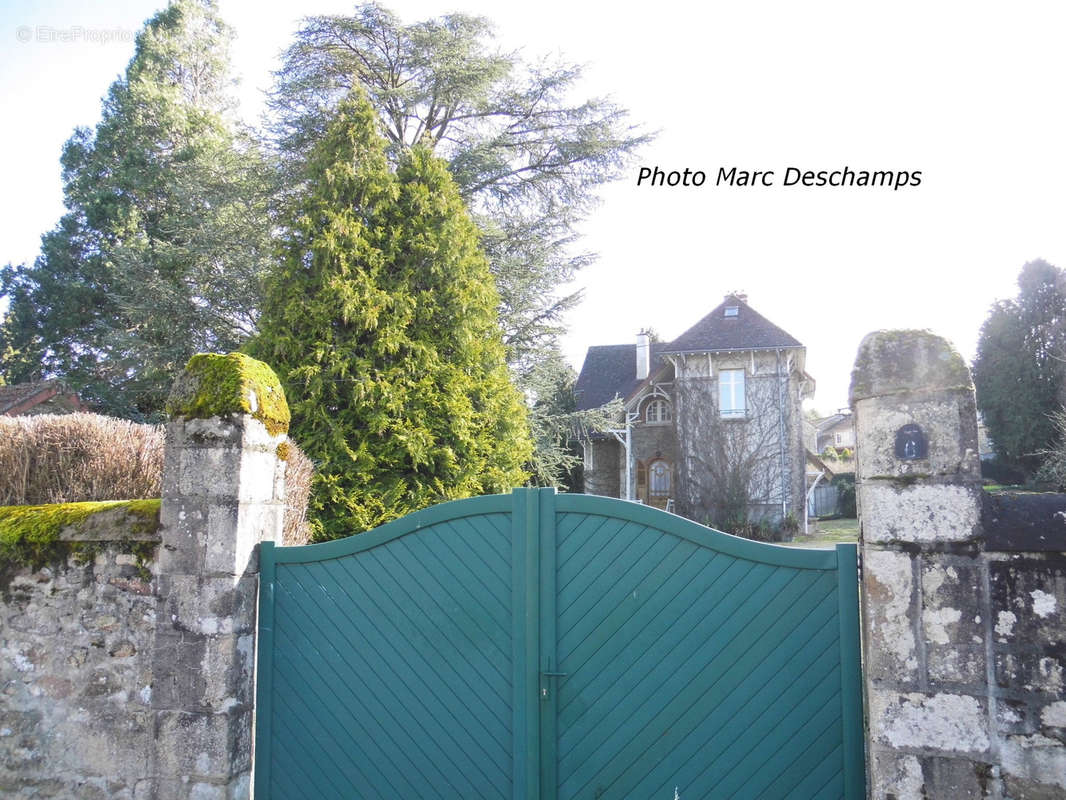 Maison à BOURGANEUF