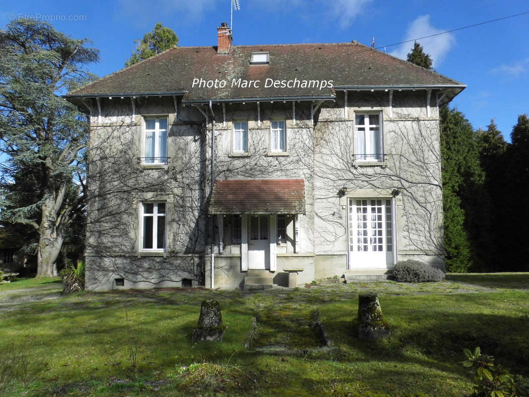 Maison à BOURGANEUF