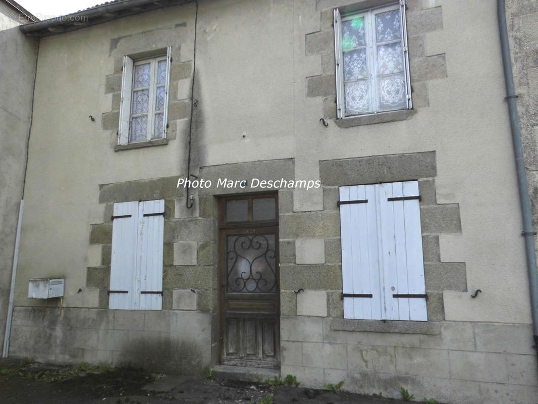 Maison à SAINT-DIZIER-LEYRENNE