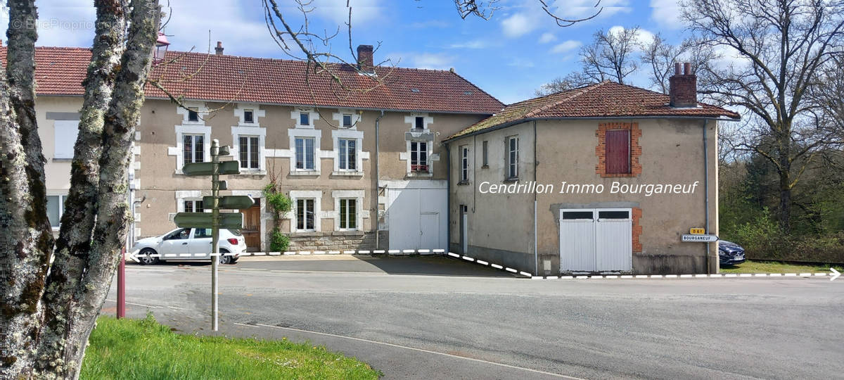 Maison à BOSMOREAU-LES-MINES