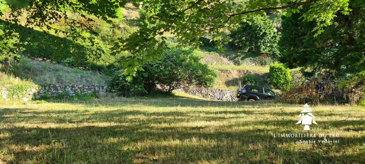 Terrain à LE CHEYLARD