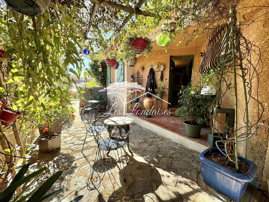 Maison à LA LONDE-LES-MAURES