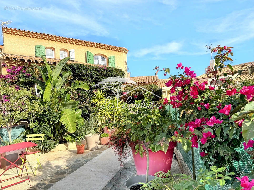 Maison à LA LONDE-LES-MAURES