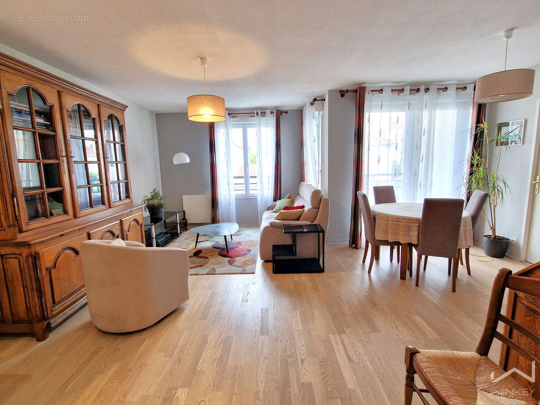 Appartement à MANTES-LA-VILLE