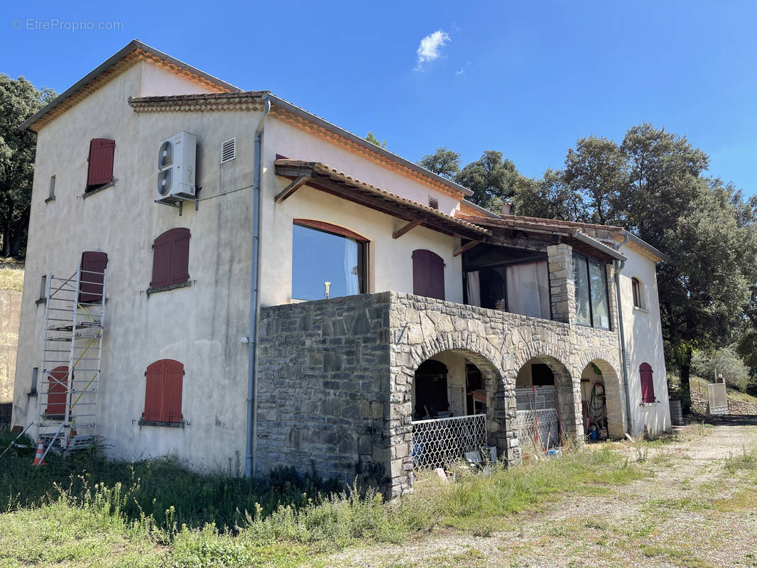 Maison à RIBAUTE-LES-TAVERNES