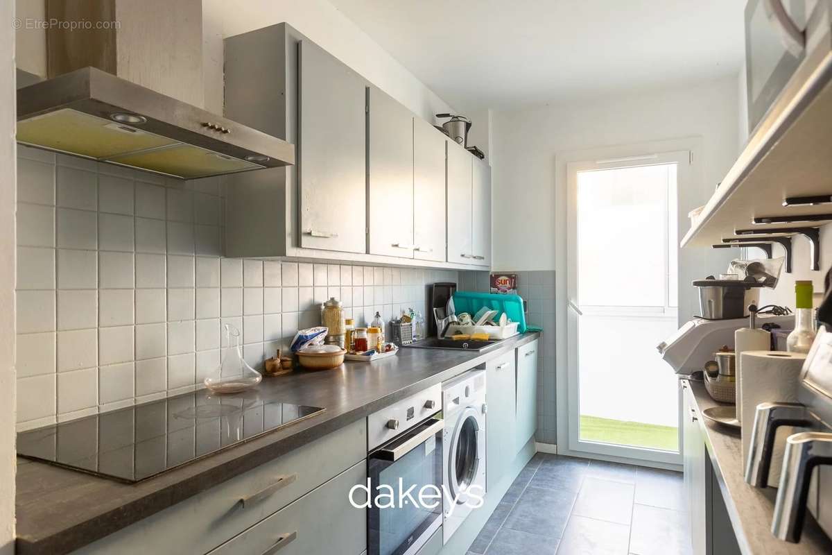 Appartement à MARSEILLE-6E