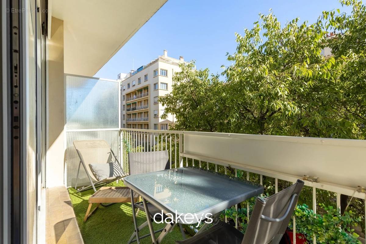 Appartement à MARSEILLE-6E