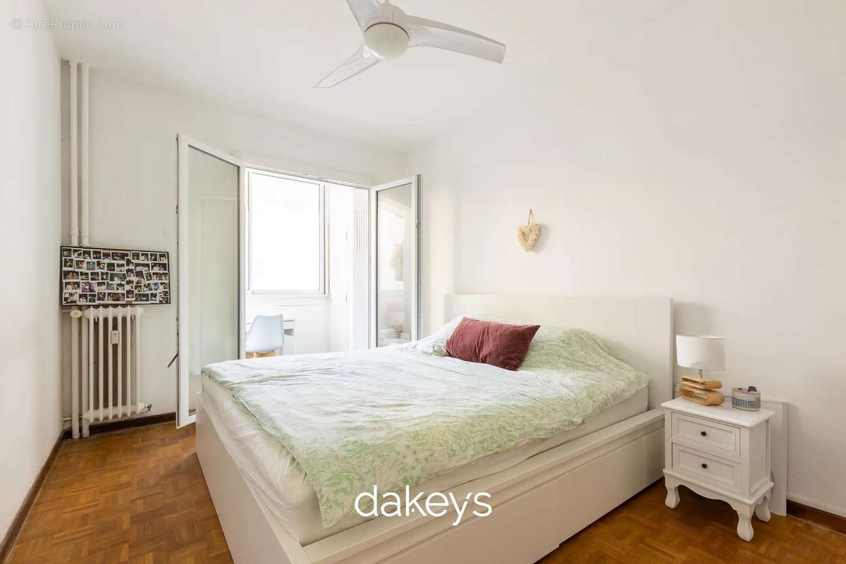 Appartement à MARSEILLE-6E