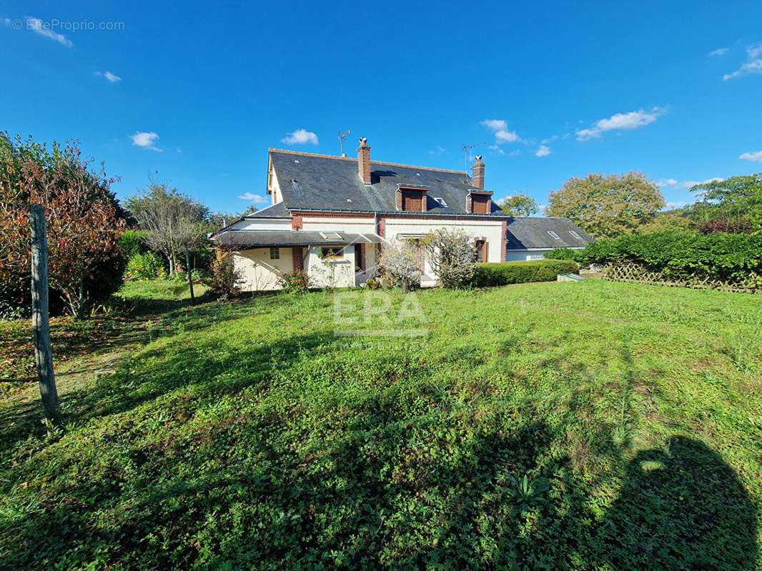 Maison à VILLEDOMER