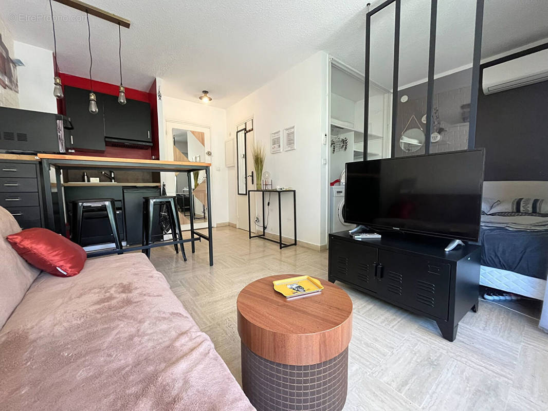 Appartement à VILLENEUVE-LOUBET