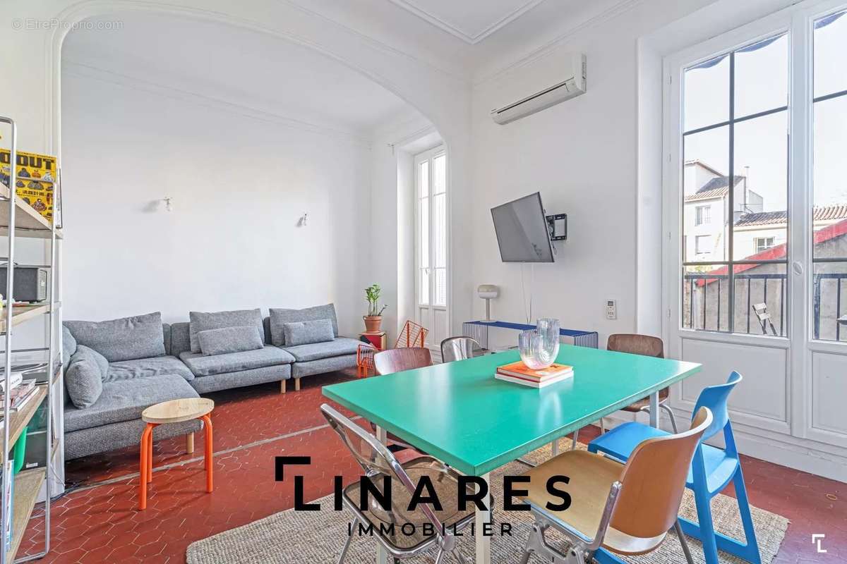 Appartement à MARSEILLE-4E