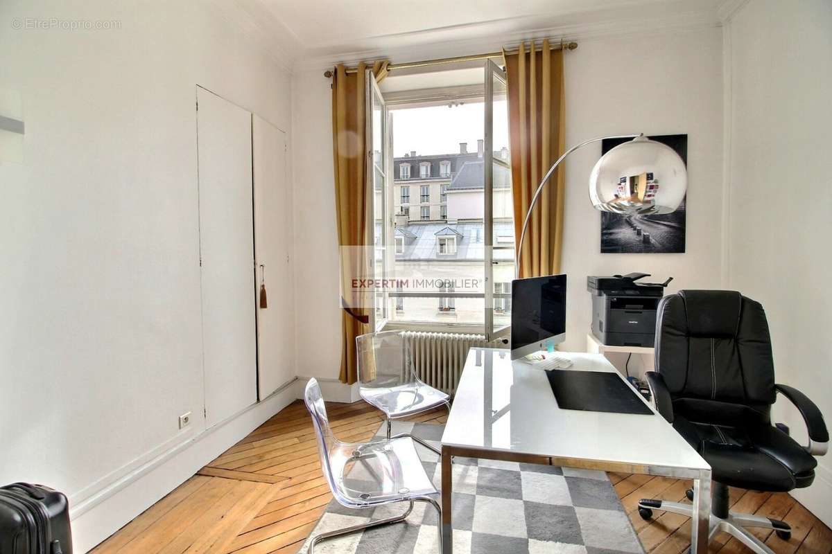 Appartement à VERSAILLES