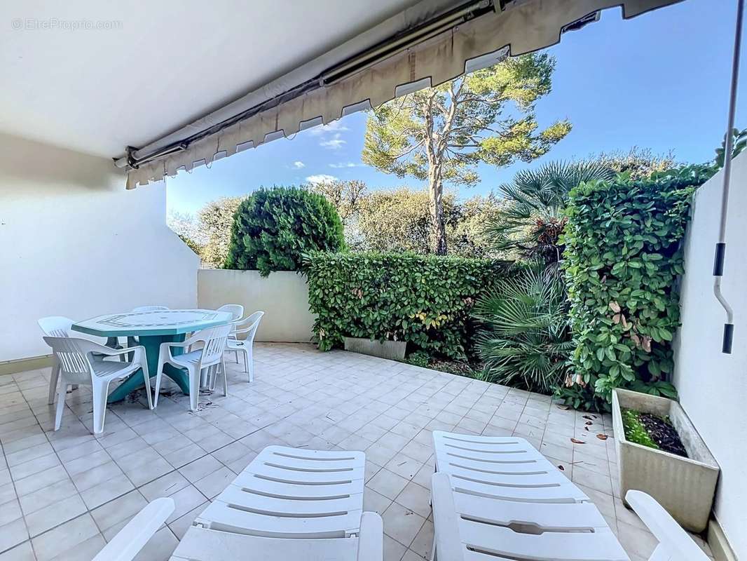 Appartement à MOUGINS