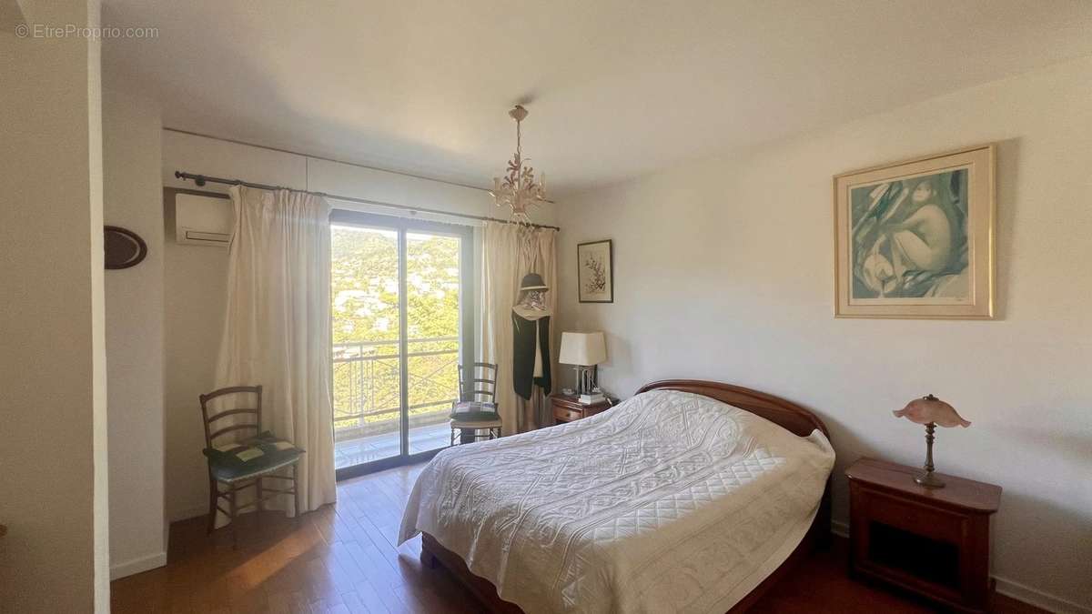 Appartement à VENCE