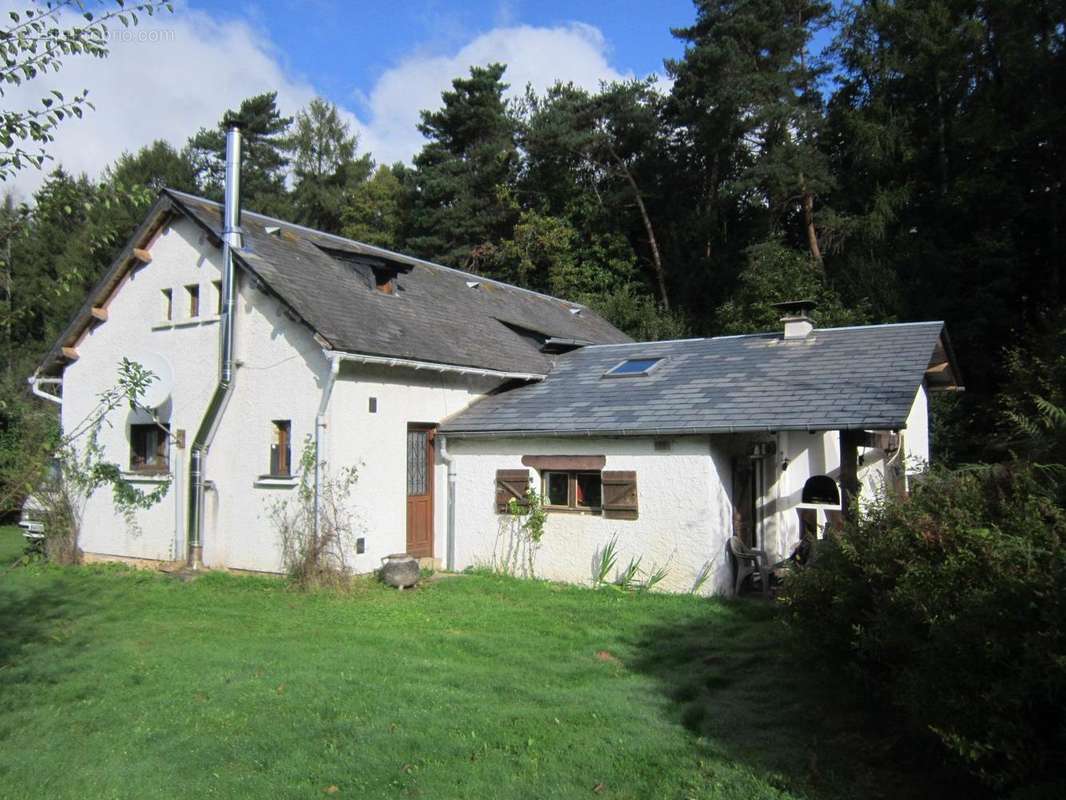   - Maison à SAINT-HILAIRE-FOISSAC