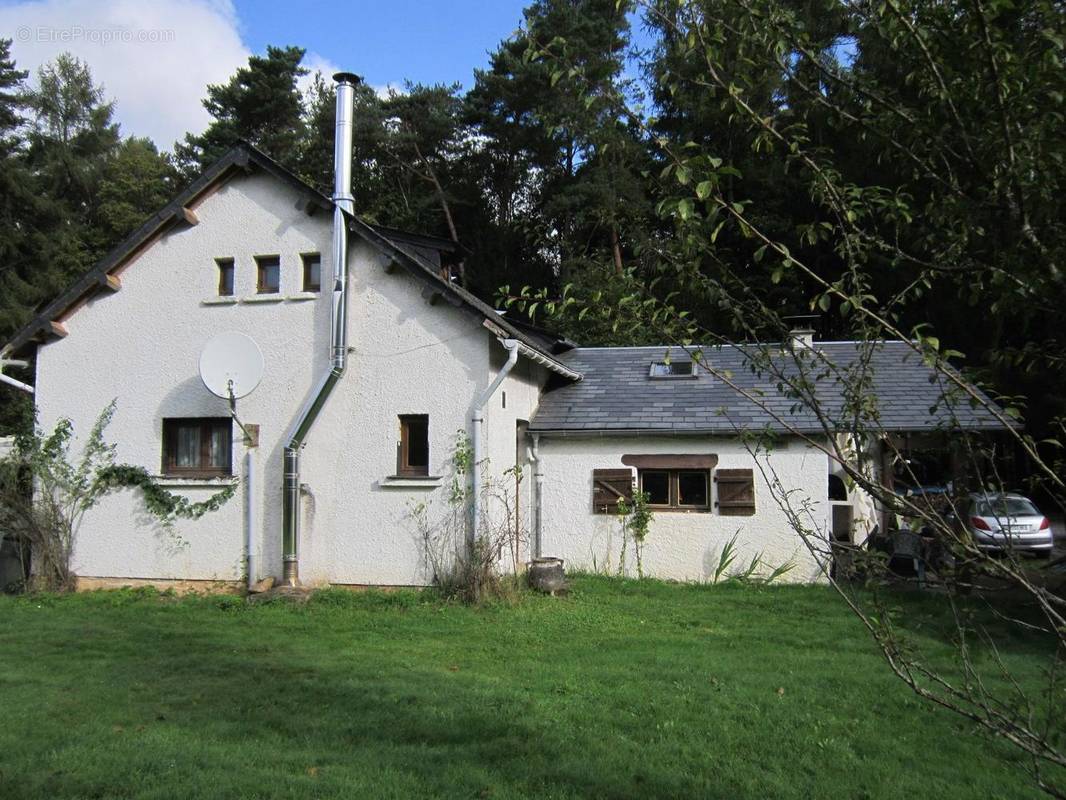   - Maison à SAINT-HILAIRE-FOISSAC