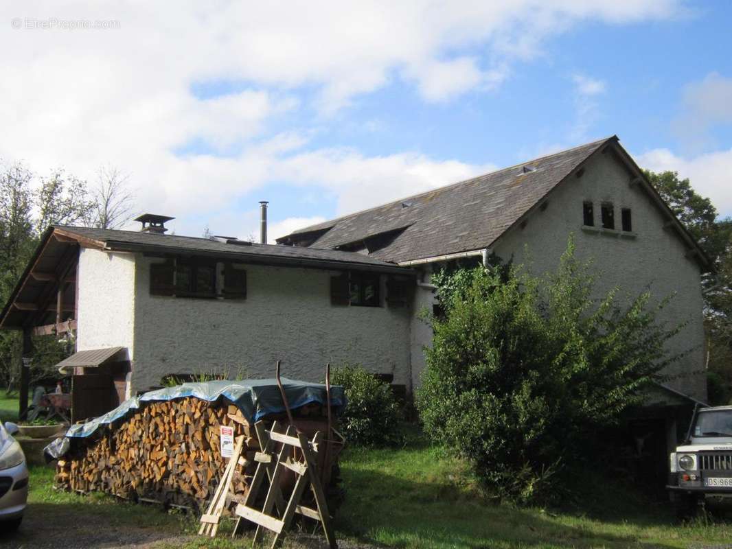   - Maison à SAINT-HILAIRE-FOISSAC