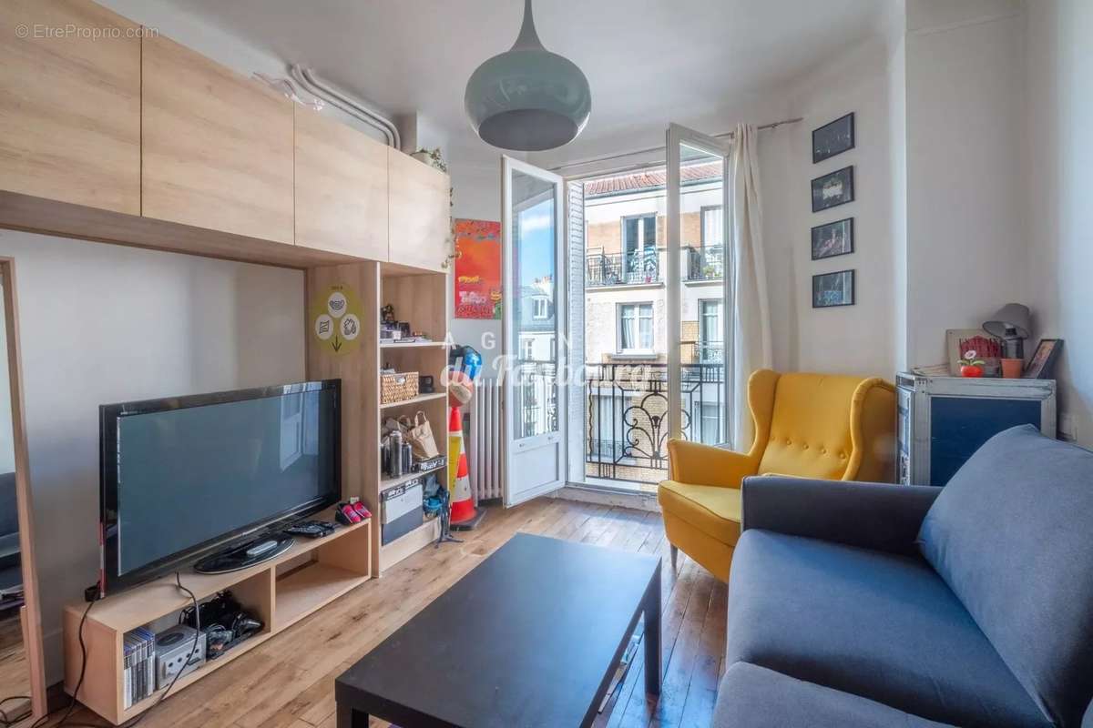 Appartement à PARIS-18E