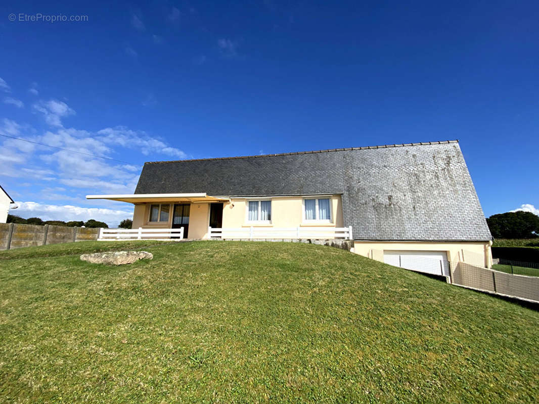 Maison à PLOUGONVEN