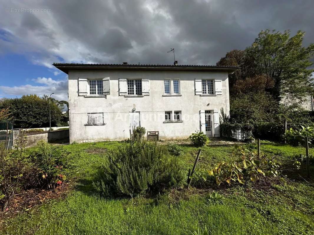 Maison à TOCANE-SAINT-APRE