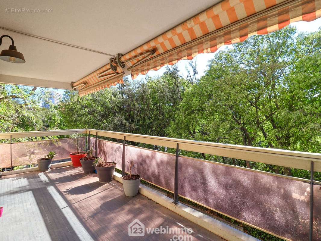 Appartement à MARSEILLE-9E