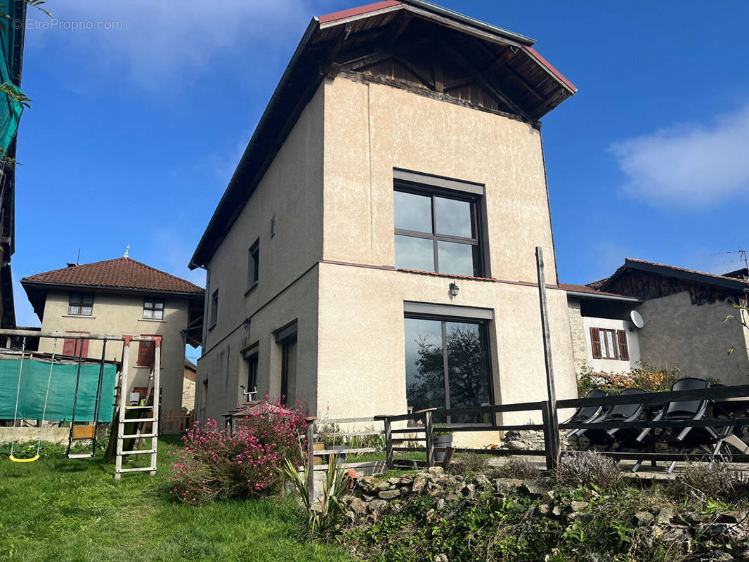 Maison à LA CHAPELLE-BLANCHE