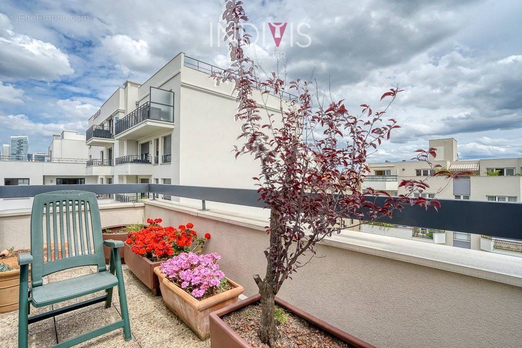 Appartement à SURESNES