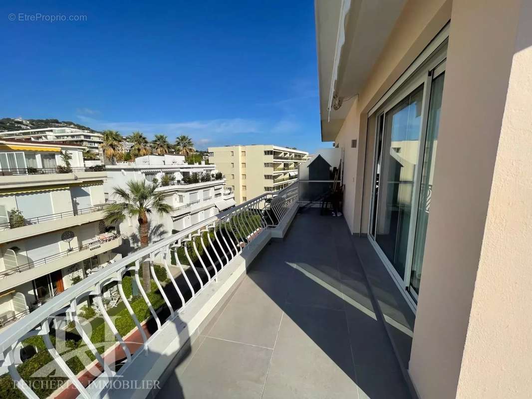 Appartement à CANNES